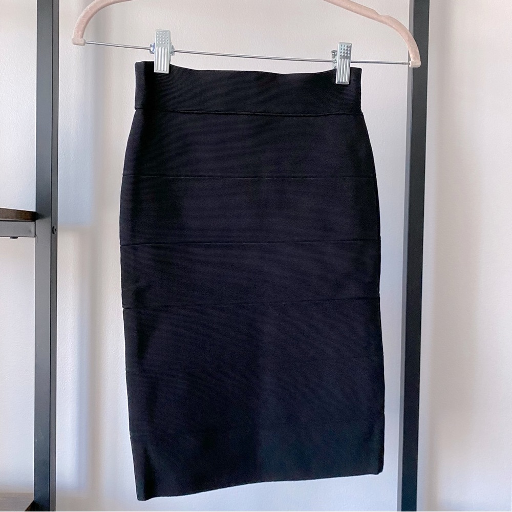 BCBGMAXAZRIA Black Bodycon Skirt. NEW WITH TAGS.